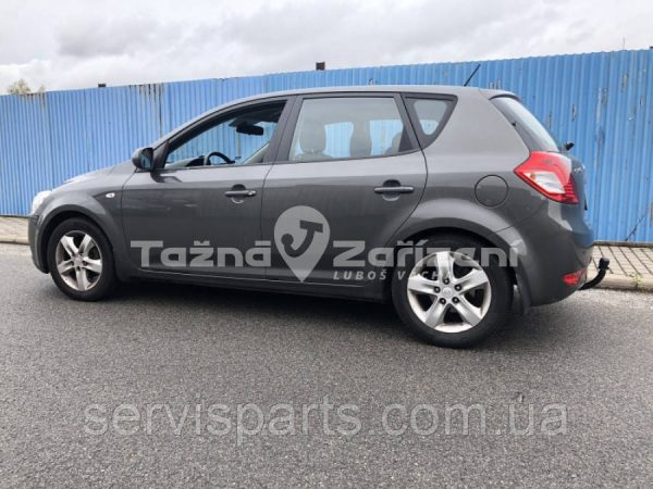 Український фаркоп на Kia Ceed хетчбек 2006-2012 (без підрізання бампера) - Зображення 5