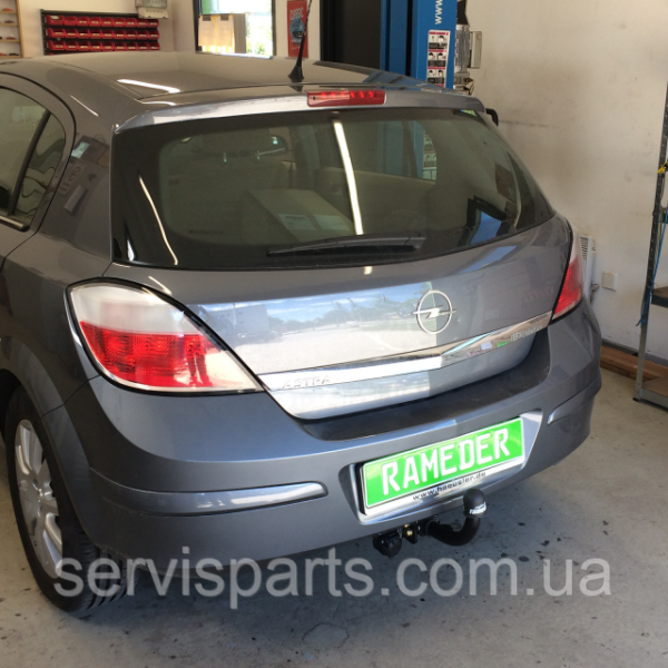 Польський фаркоп на Opel Astra H 2004-2014 хетчбек