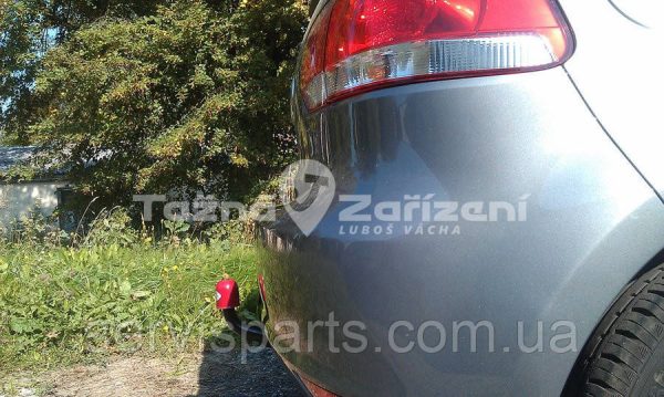 Польський фаркоп на Volkswagen Golf 5, 6 хетчбек 2003-2013 - Зображення 8