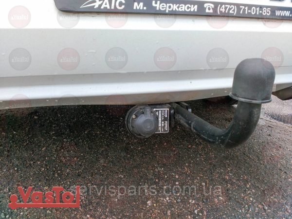 З'ємний фаркоп на Citroen C-Elysee 2012 - без підрізу бампера. - Зображення 2