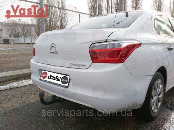 З'ємний фаркоп на Citroen C-Elysee 2012 - без підрізу бампера.