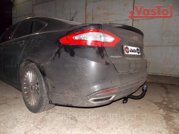 З'ємний фаркоп на Ford Fusion USA 2012 - без підрізу бампера. - Зображення 4