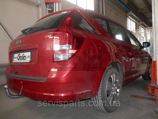 Оцинкований фаркоп на Kia Ceed SW вагон 2006-2012