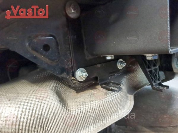З'ємний гак фаркоп Mercedes-Benz GL W164 2006-2012 Американська вставка під квадрат - Зображення 2