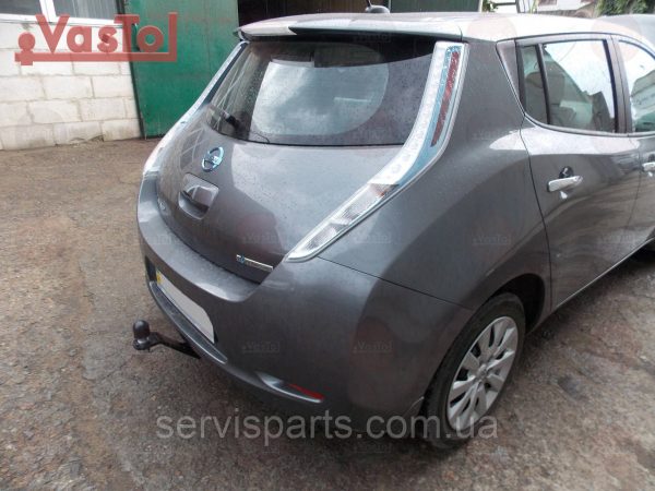 Знімний гак фаркоп на Nissan Leaf 2010-2017 (Нісан Ліф) Американська вставка під квадрат - Зображення 2