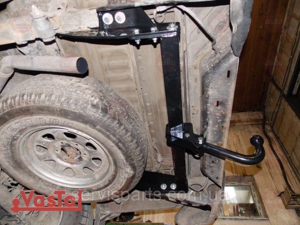 Знімний гак фаркоп на Nissan NP300 2007-2017 (Нісан NP300) - Зображення 4