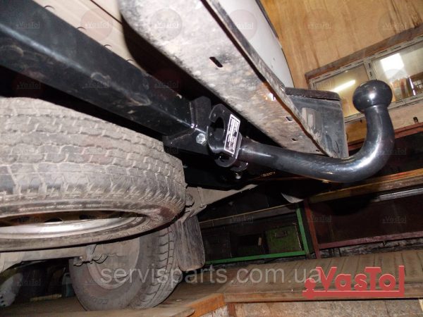 Знімний гак фаркоп на Nissan NP300 2007-2017 (Нісан NP300) - Зображення 9