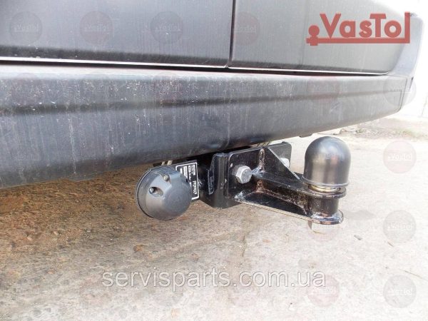 Знімний гак фаркоп на Nissan NV400 2010- (Ніссан NV400)