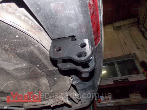 Український фаркоп на Nissan Tiida седан 2004-2014 (Нісан Тіїда) - Зображення 6