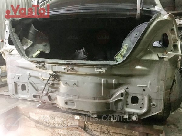 Український фаркоп на Nissan Tiida седан 2004-2014 (Нісан Тіїда) - Зображення 8