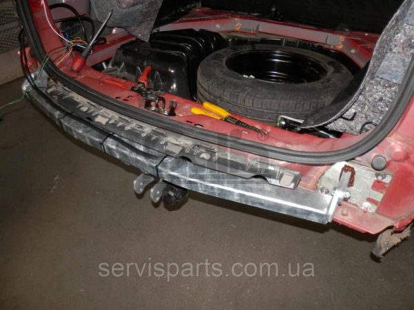 Оцинкований фаркоп на Renault Megane II 2003-209 (седан та универсал) - Зображення 4