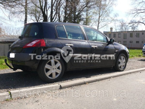Польський фаркоп з'ємний гак на Renault Megane II 2002-2008 (хетчбек) - Зображення 4