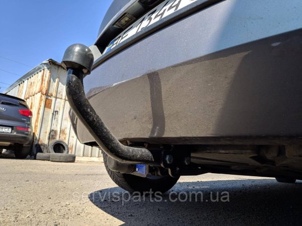 Фаркоп з'ємний гак на Renault Megane II 2002-2008 (хетчбек) - Зображення 2
