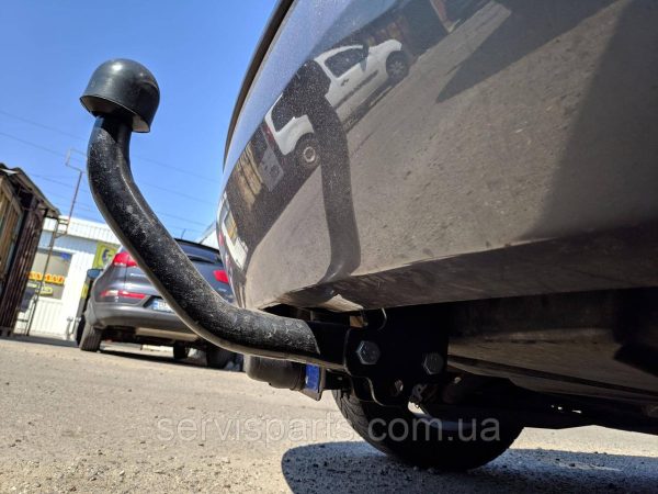 Фаркоп з'ємний гак на Renault Megane II 2002-2008 (хетчбек) - Зображення 3