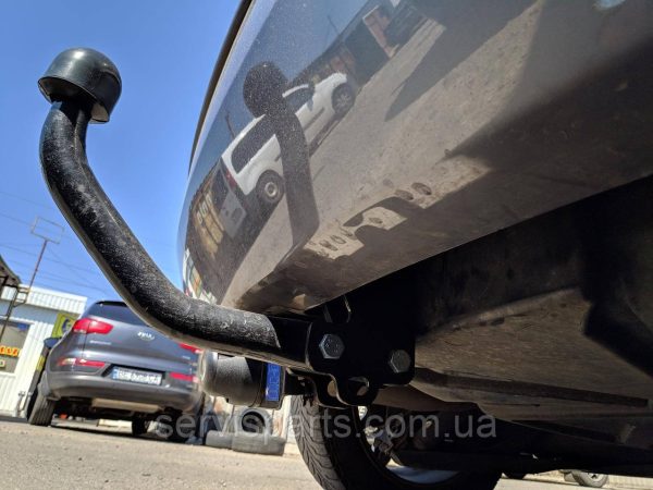 Фаркоп з'ємний гак на Renault Megane II 2002-2008 (хетчбек) - Зображення 5