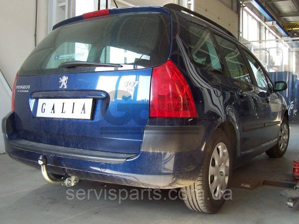 Оцинкований фаркоп на Peugeot 307 SW 2002-2008 (Пежо 307) без підрізу бампера.