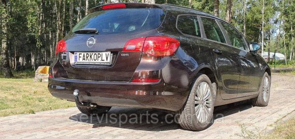 Польський фаркоп Opel Astra J Sports Tourer 2010-2015 универсал