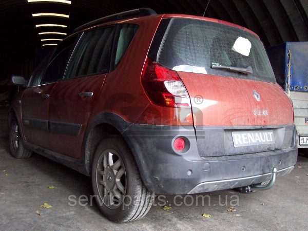 Словацький фаркоп на Renault Megane Scenic II 2004-2009 (Grand Scenic) без підрізу бампера