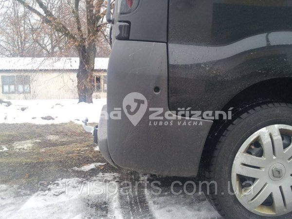 Польський фаркоп на Renault Trafic 2001-2014 (Рено Трафік) літій гак - Зображення 9