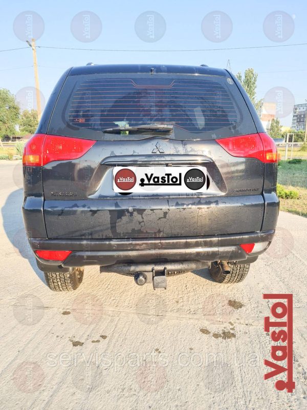 Знімний фаркоп на Mitsubishi Pajero Sport 2008-2015 (Мітсубісі Паджеро Спорт) Американська вставка під квадрат - Зображення 6