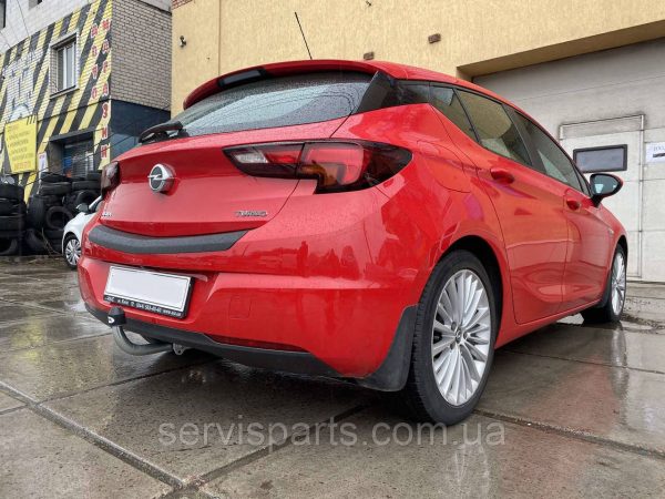 Оцинкований фаркоп Opel Astra K 2016-2021 без підрізу бампера.