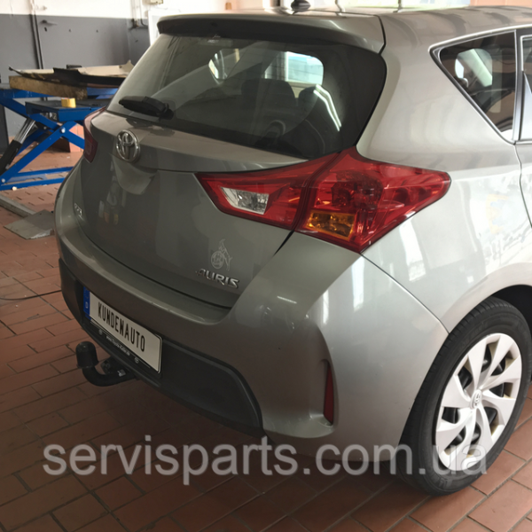 Польський фаркоп на Toyota Auris II 2013-2019 (Тойота Ауріс хетчбек) - Зображення 2