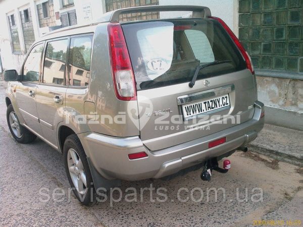 Знімний фаркоп на Nissan X-Trail T30 2001-2007