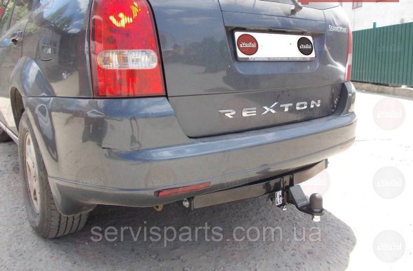Знімний гак фаркоп на SsangYong Rexton W 2012- (Ссангйонг Рекстон) Американська вставка під квадрат