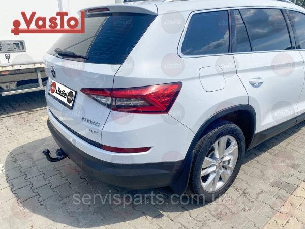 Фаркоп Skoda Kodiaq 2017- (Шкода Кодіак) гак на болтах - Зображення 4