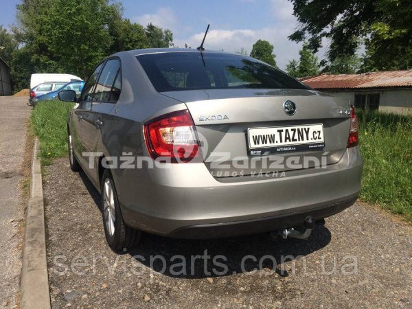 Оцинкований фаркоп на Skoda Rapid 2012-2020 (Rapid Spaceback)