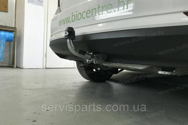 Оцинкований фаркоп на Skoda Rapid 2012-2020 (Rapid Spaceback) Швидкознімний автомат на ручці
