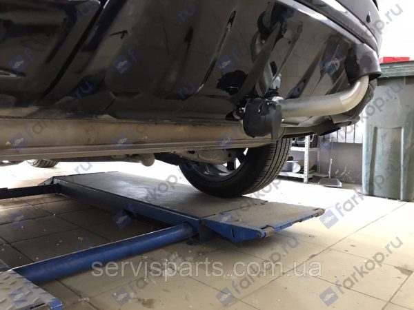 Оцинкований фаркоп на Land Rover Discovery Sport L550 2019 - без підрізу бампера - Зображення 5