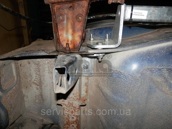 Оцинкований фаркоп на Suzuki Liana 2001-2007 (Сузукі Ліана) - Зображення 10