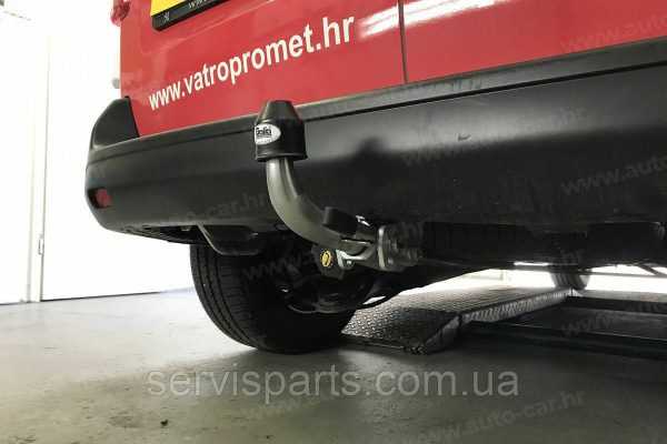 Оцинкований фаркоп на Peugeot Expert III 2016- (Пежо Експерт 3) без підрізання бампера Швидкознімний автомат на ручці - Зображення 7