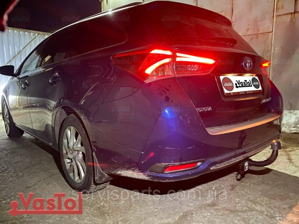 Знімний гак фаркоп на Toyota Auris Touring Sports 2013-2019 (Тойота Ауріс универсал) - Зображення 3