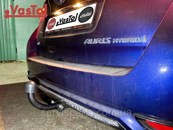 Знімний гак фаркоп на Toyota Auris Touring Sports 2013-2019 (Тойота Ауріс универсал)