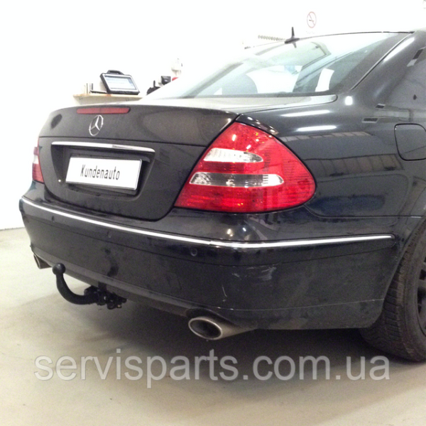 Оцинкований фаркоп на Mercedes-Benz E-class W211 2002-2009 седан