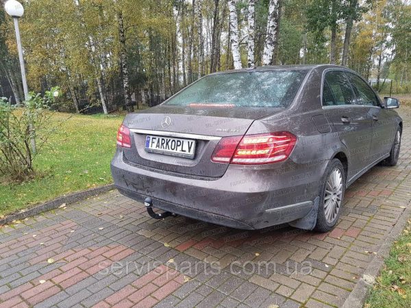 Швидкоз'ємний фаркоп на Mercedes-Benz E-class W212 2009-2016 на ключах - Зображення 9