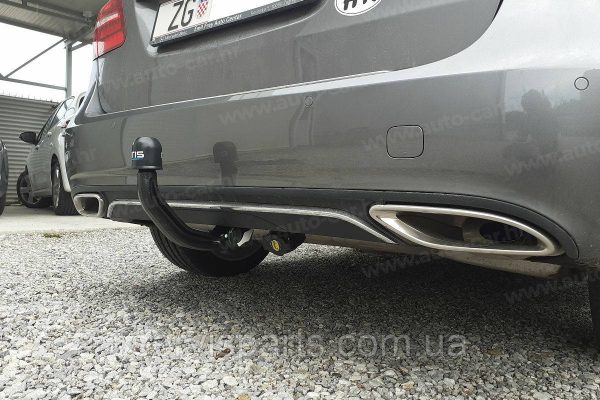 Швидкоз'ємний фаркоп на Mercedes B-class W246 2011-2018 на ключах