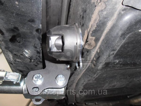Оцинкований фаркоп на Mercedes C-class W204 S204 2007-2014 Швидкознімний автомат на ручці - Зображення 2