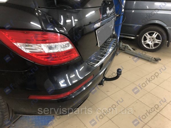 Польський фаркоп на Mercedes R-class W251 2005-2017 - Зображення 4
