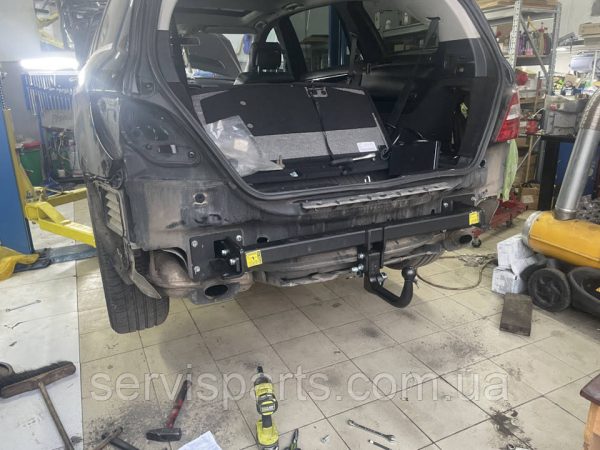 Швидкоз'ємний фаркоп на Mercedes R-class W251 2005-2017 на ключах - Зображення 3