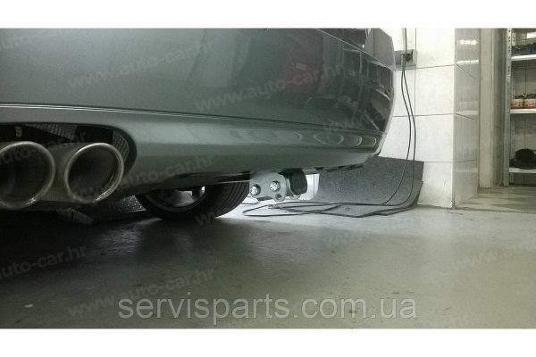 Оцинкований фаркоп на BMW 5-series F10 F11 2010-2017 (сідан і универсал) Швидкознімний автомат на ручці - Зображення 2