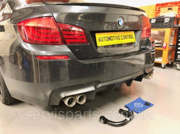 Швидкознімний фаркоп на BMW 5 F10 F11 2010-2017 на ключах