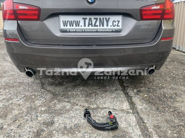 Швидкознімний фаркоп Westfalia на BMW 5 F10 F11 2010-2017
