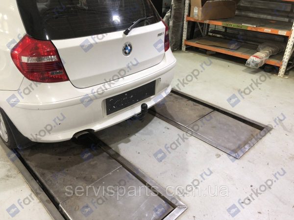 Польський фаркоп на BMW 1-Series (E81 E82 E87 E88) 2004-2013 - Зображення 5