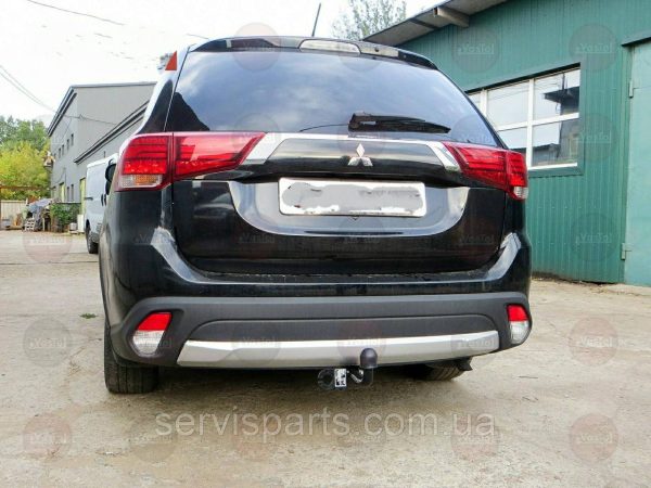 З'ємний фаркоп на Mitsubishi Outlander 2012-