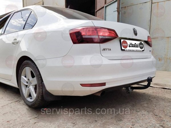 З'ємний фаркоп на Volkswagen Jetta VI 2010-2018 (Фольксваген Джета)