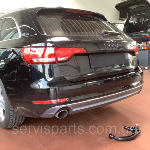 Шидкознімний фаркоп Audi A4 B9 2015- на ключах (Quattro, крім S-line)