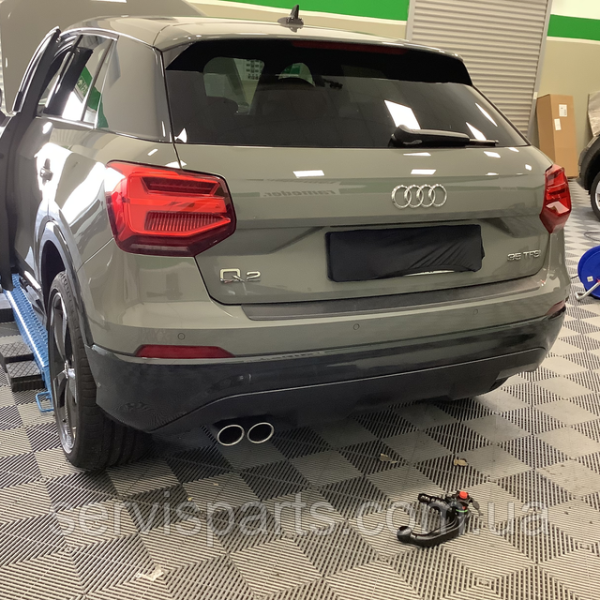 Шидкознімний фаркоп Audi Q2 2016 - на ключах